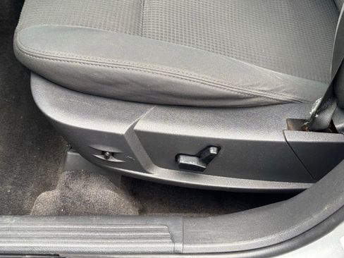 Used 2010 Dodge Charger SXT RWD image 16