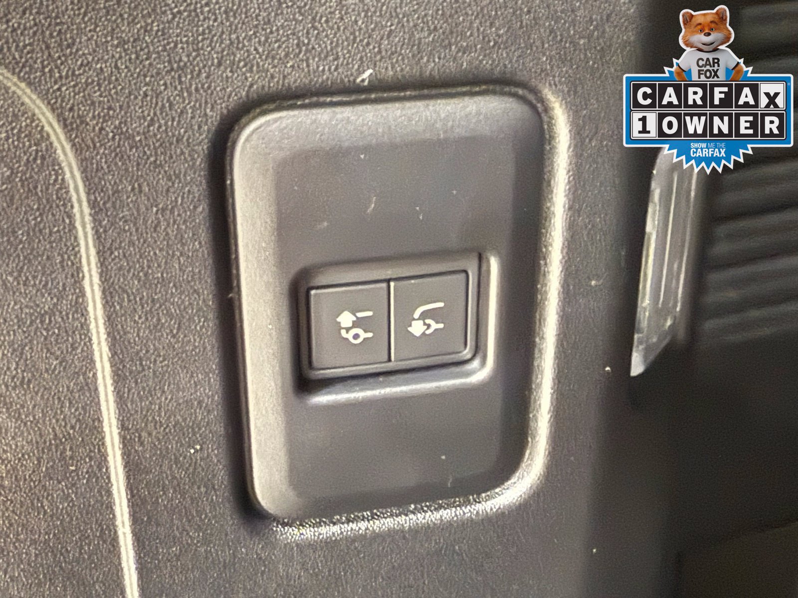 New 2025 Land Rover Defender 130 V8 AWD/4WD image 49