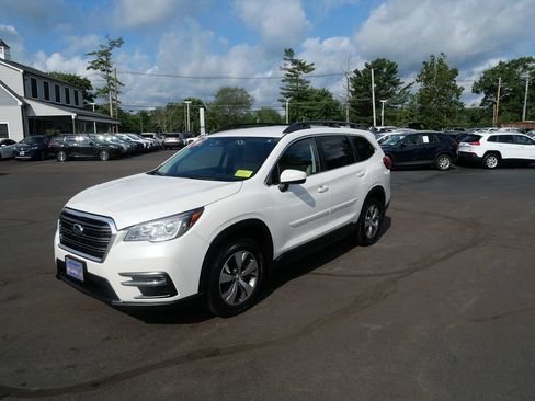 Used 2020 Subaru Ascent Premium w/ Convenience Package AWD/4WD image 1
