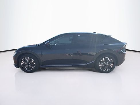 Used 2024 Kia EV6 Light AWD/4WD image 4