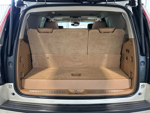 Used 2015 Cadillac Escalade Platinum AWD/4WD image 33