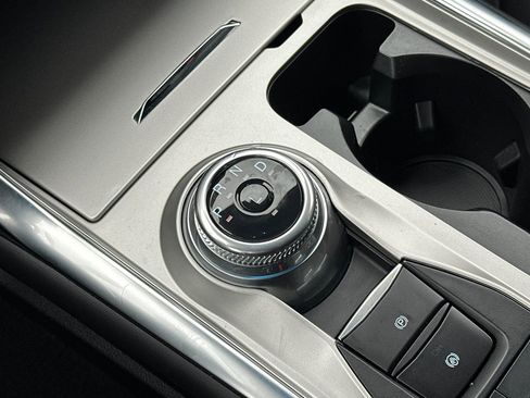 Used 2023 Ford Explorer XLT w/ Equipment Group 202A image 20