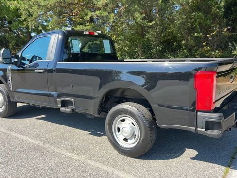 Used 2024 Ford F350 XL w/ Camper Package image 40