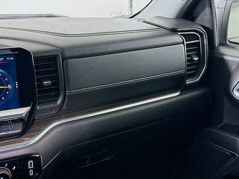 Used 2022 Chevrolet Silverado 1500 RST image 21