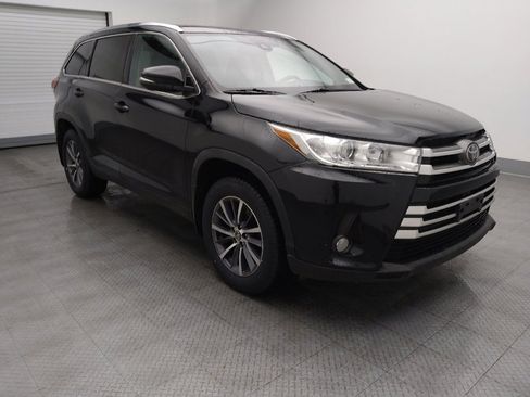 Used 2019 Toyota Highlander XLE image 13