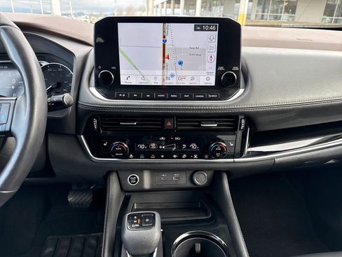 Used 2022 Nissan Rogue SL w/ SL Premium Package image 29