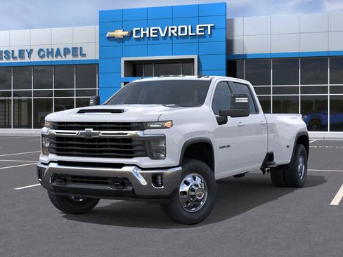 New 2026 Chevrolet Silverado 3500 LT w/ Convenience Package AWD/4WD image 7