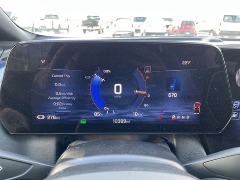 Used 2024 Chevrolet Equinox EV LT image 26