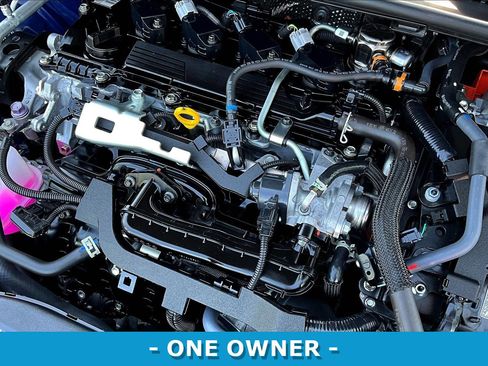 Used 2025 Toyota Prius LE FWD image 31