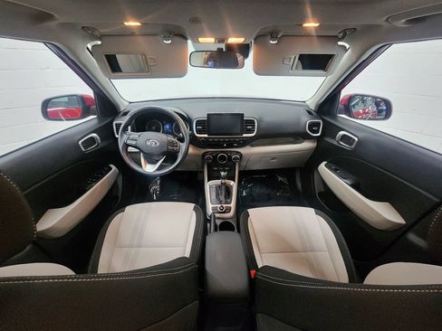 Used 2022 Hyundai Venue SEL w/ Cargo Package FWD image 27
