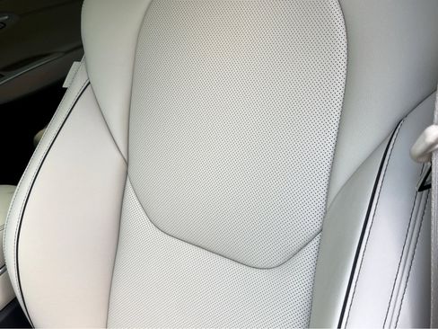 New 2026 Genesis GV70 2.5T Advanced image 6