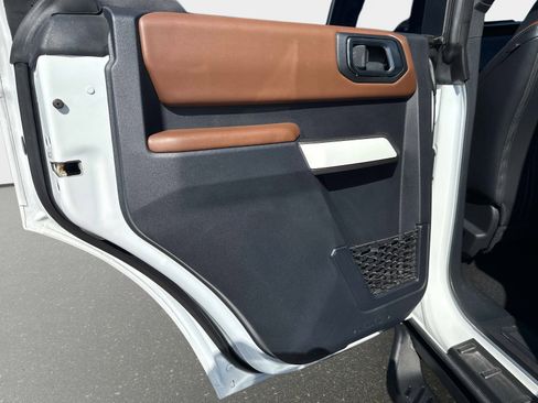 Used 2022 Ford Bronco Outer Banks image 11