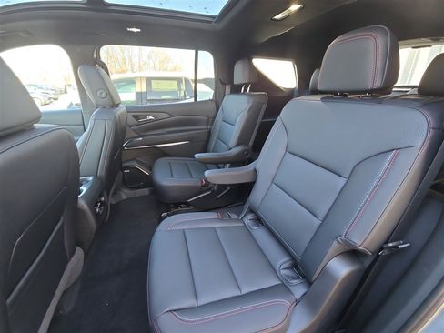 New 2026 Chevrolet Traverse Z71 w/ Enhanced Driving Package image 25