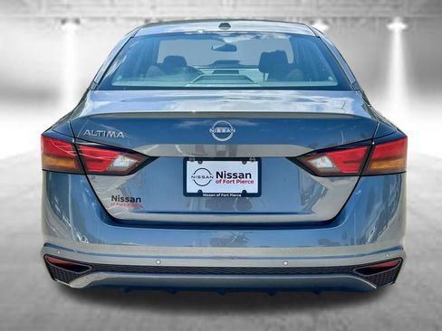 Certified 2025 Nissan Altima 2.5 S FWD image 8