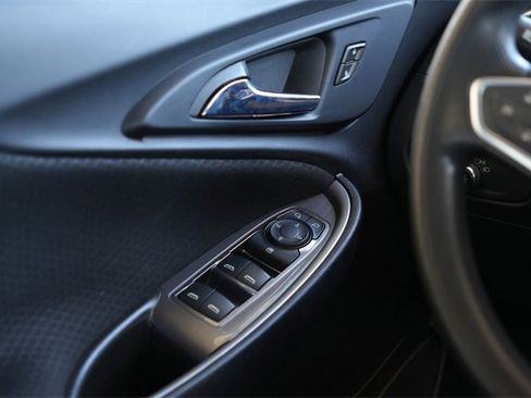 Used 2022 Chevrolet Malibu LT image 18