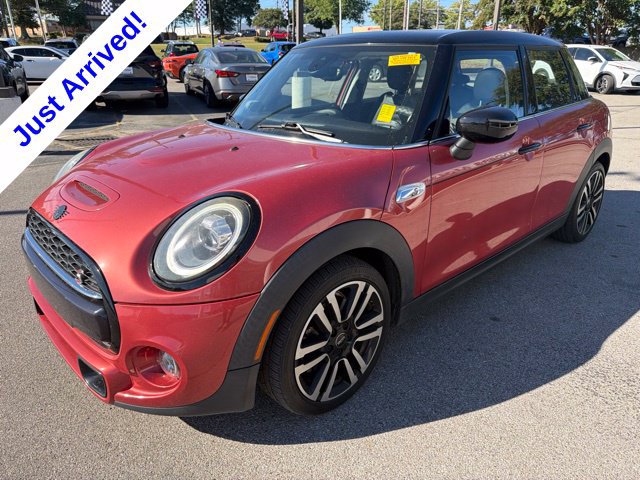 Used 2021 MINI Cooper S w/ Coral Red Edition FWD image 7