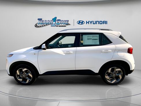 New 2025 Hyundai Venue SEL image 5