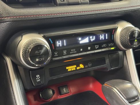 Used 2020 Toyota RAV4 TRD Off-Road image 36