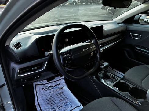 Used 2025 Kia K4 FWD image 11