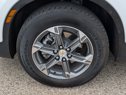 Certified 2025 Chevrolet Blazer LT AWD/4WD image 7
