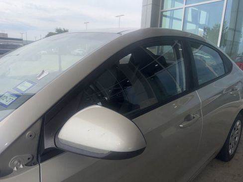 Used 2018 Hyundai Accent SE FWD image 4