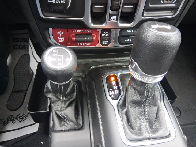 Used 2026 Jeep Wrangler Unlimited Rubicon AWD/4WD image 37