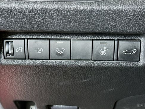 Used 2021 Toyota RAV4 XSE w/ Weather Package AWD/4WD image 17