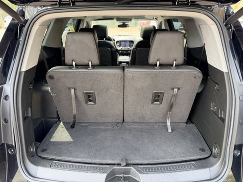 Used 2022 GMC Acadia AT4 w/ Technology Package AWD/4WD image 26