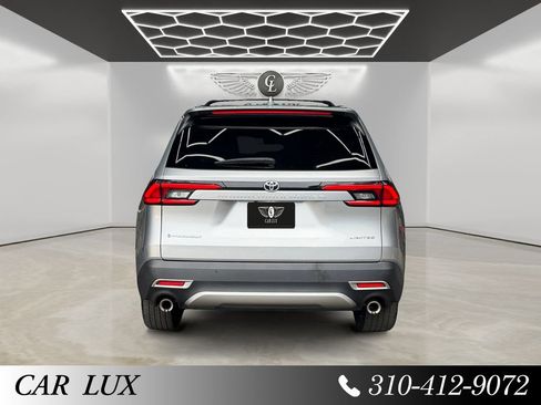 Used 2024 Toyota Grand Highlander AWD Hybrid image 4