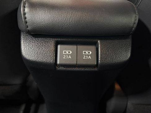 Used 2022 Toyota Prius Prime XLE FWD image 25