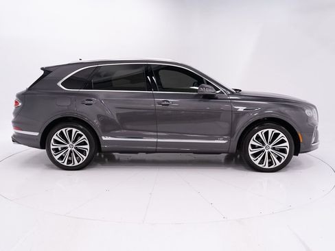 Certified 2022 Bentley Bentayga AWD/4WD image 6