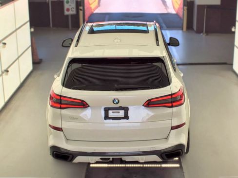 Used 2020 BMW X5 M50i w/ Executive Package AWD/4WD image 9