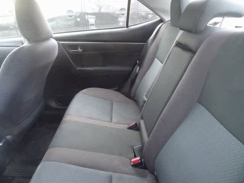 Used 2018 Toyota Corolla L image 7