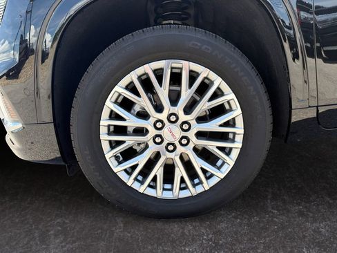 Used 2026 GMC Acadia Denali w/ Super Cruise Package FWD image 9