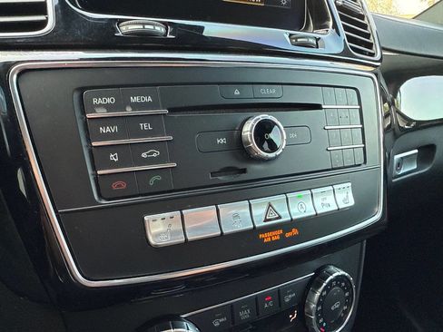 Used 2019 Mercedes-Benz GLS 450 4MATIC w/ Premium 1 Package image 46