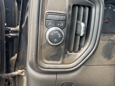 Used 2022 GMC Sierra 1500 Pro w/ Fleet Convenience Package RWD image 10