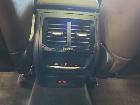 Used 2021 BMW X4 xDrive30i AWD/4WD image 31