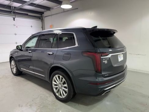 Used 2023 Cadillac XT6 Premium Luxury AWD/4WD image 4