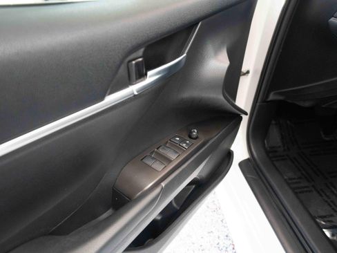 Used 2022 Toyota Camry SE AWD/4WD image 7