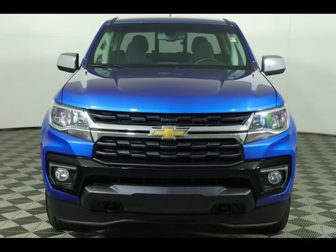 Used 2022 Chevrolet Colorado LT w/ LT Convenience Package image 12