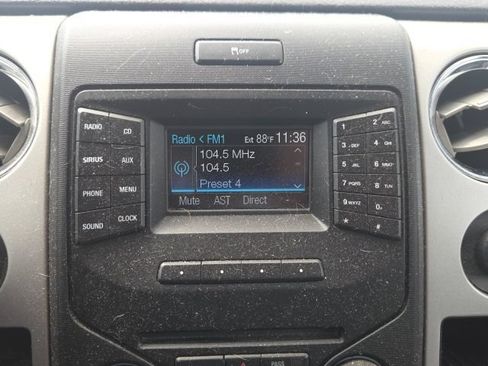 Used 2014 Ford F150 XLT w/ Equipment Group 302A Luxury AWD/4WD image 27