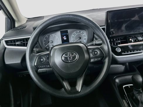 Used 2025 Toyota Corolla LE FWD image 17