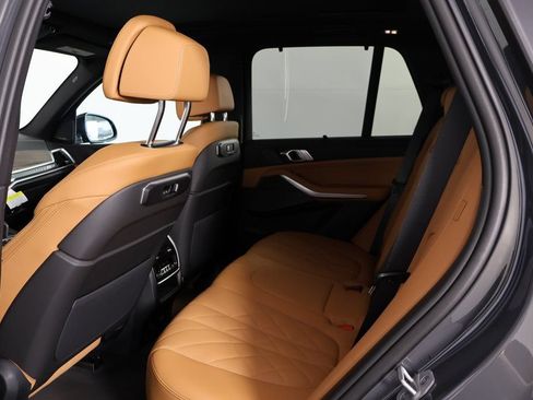 Used 2026 BMW X5 sDrive40i w/ M Sport Package RWD image 6