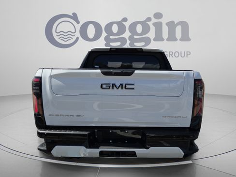 New 2025 GMC Sierra EV Denali AWD/4WD image 4