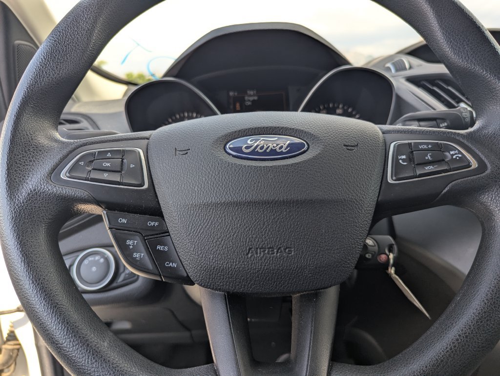 Used 2017 Ford Escape SE AWD/4WD image 18