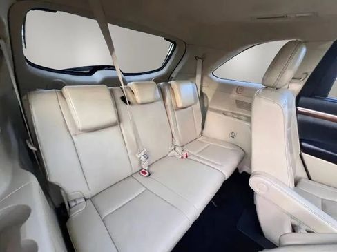 Used 2019 Toyota Highlander Limited Platinum AWD/4WD image 14