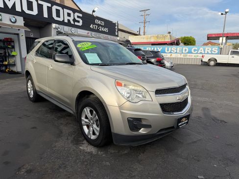 Used 2015 Chevrolet Equinox LS FWD image 2