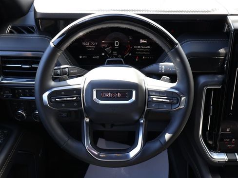 Used 2025 GMC Yukon XL Elevation AWD/4WD image 16