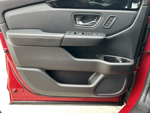 Certified 2025 Honda Pilot TrailSport image 22