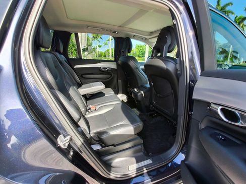Used 2017 Volvo XC90 T5 Momentum w/ Vision Package FWD image 34